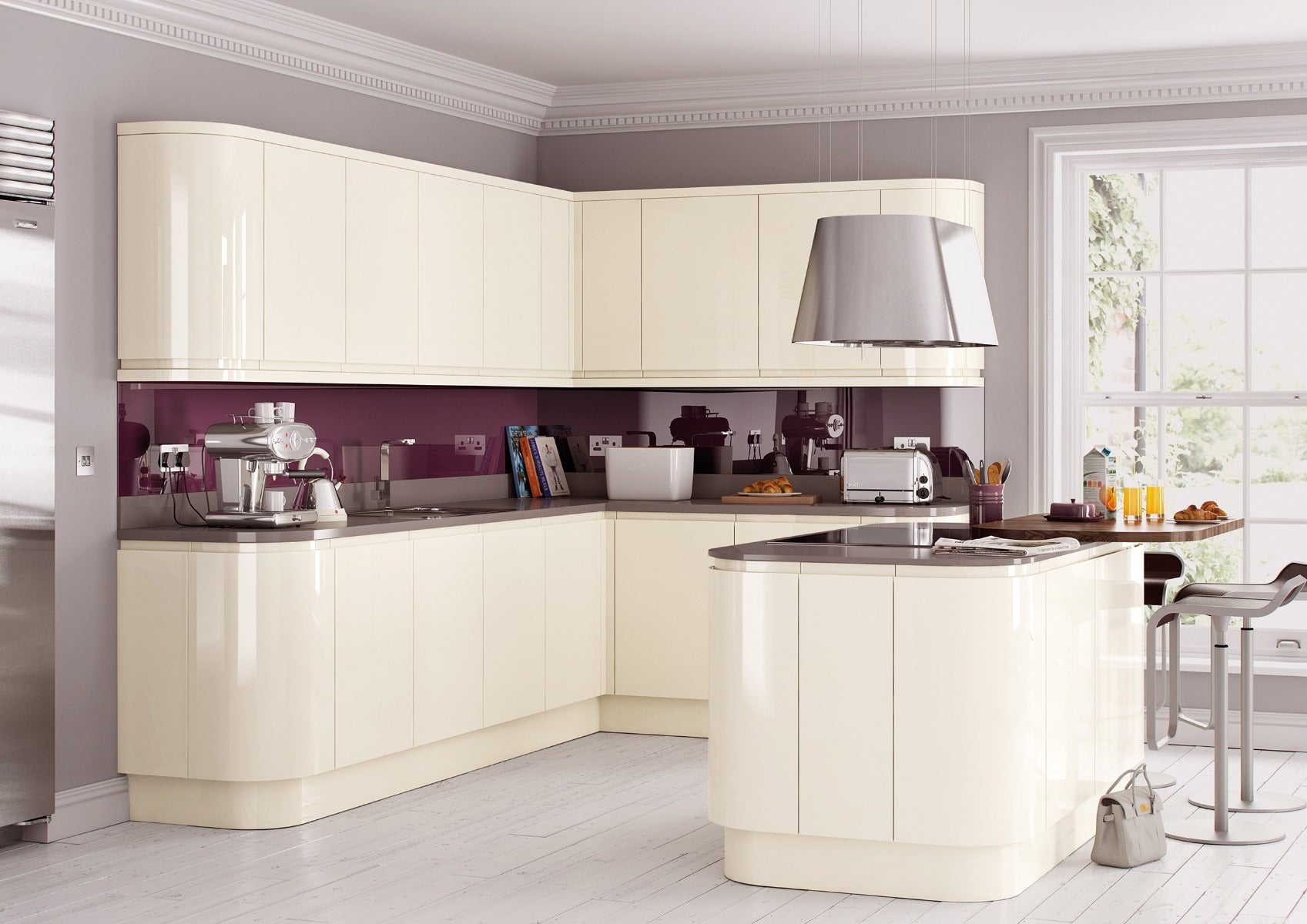 TALL L CWALLCPOST LUCENTE GLOSS CREAM